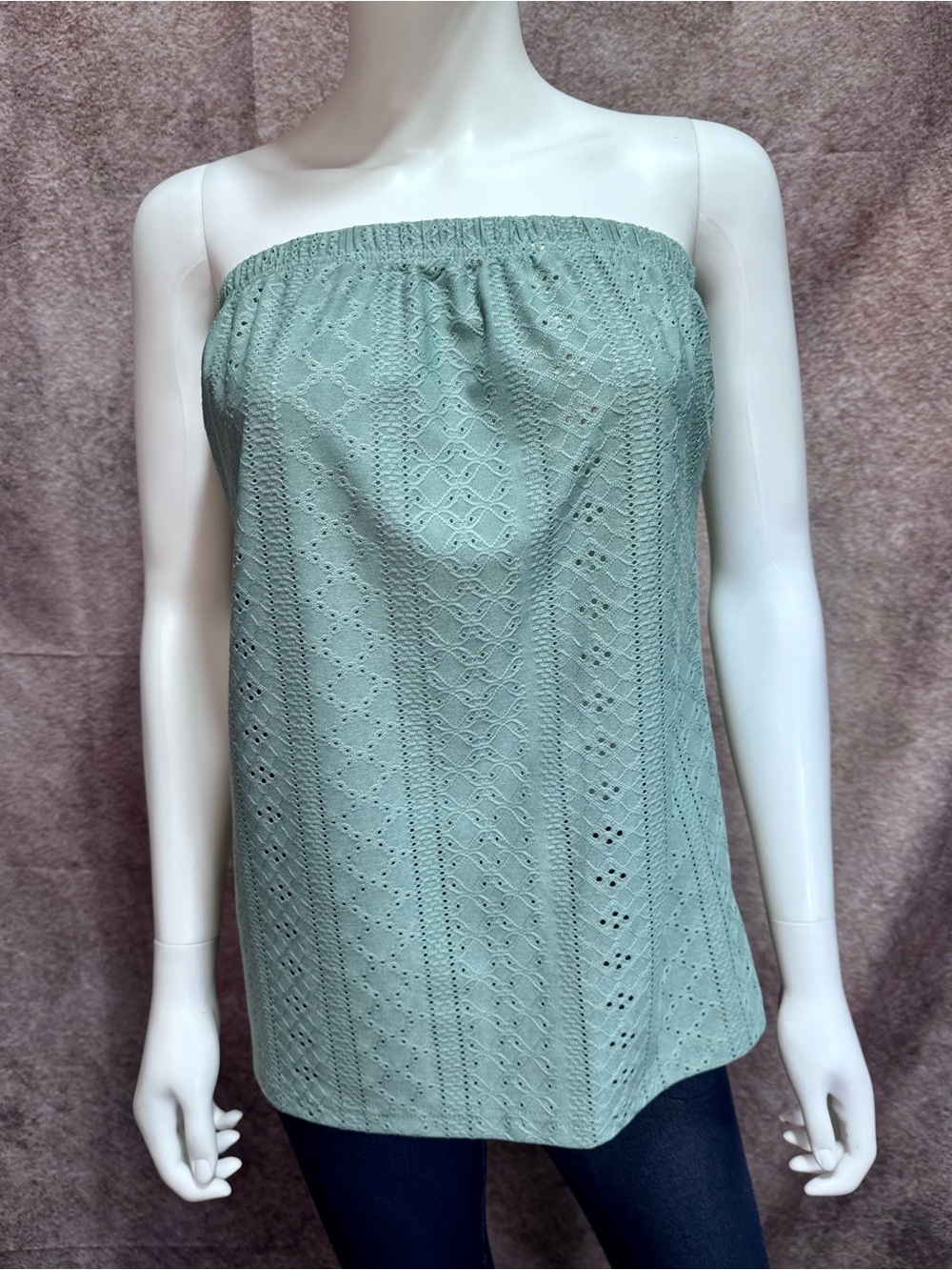 NWOT XL Strapless Eyelet Tube Top - Sage Green